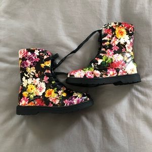 Girls Floral Boots
